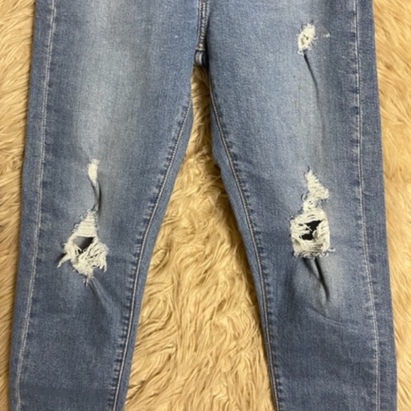 Levi's • 'Wedgie' Skinny Jean • Blue Distressed • 26 - Picture 8 of 13